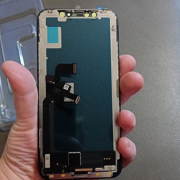 iPhone X screen replacement - Picture 2 of 2